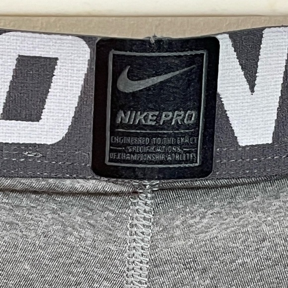 Nike Pro Dri Fit Gray Capris Long Underwear Sz Small - Picture 7 of 10